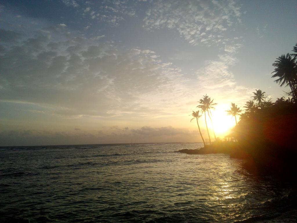 Sayuri Beach Hotel Matara Eksteriør billede